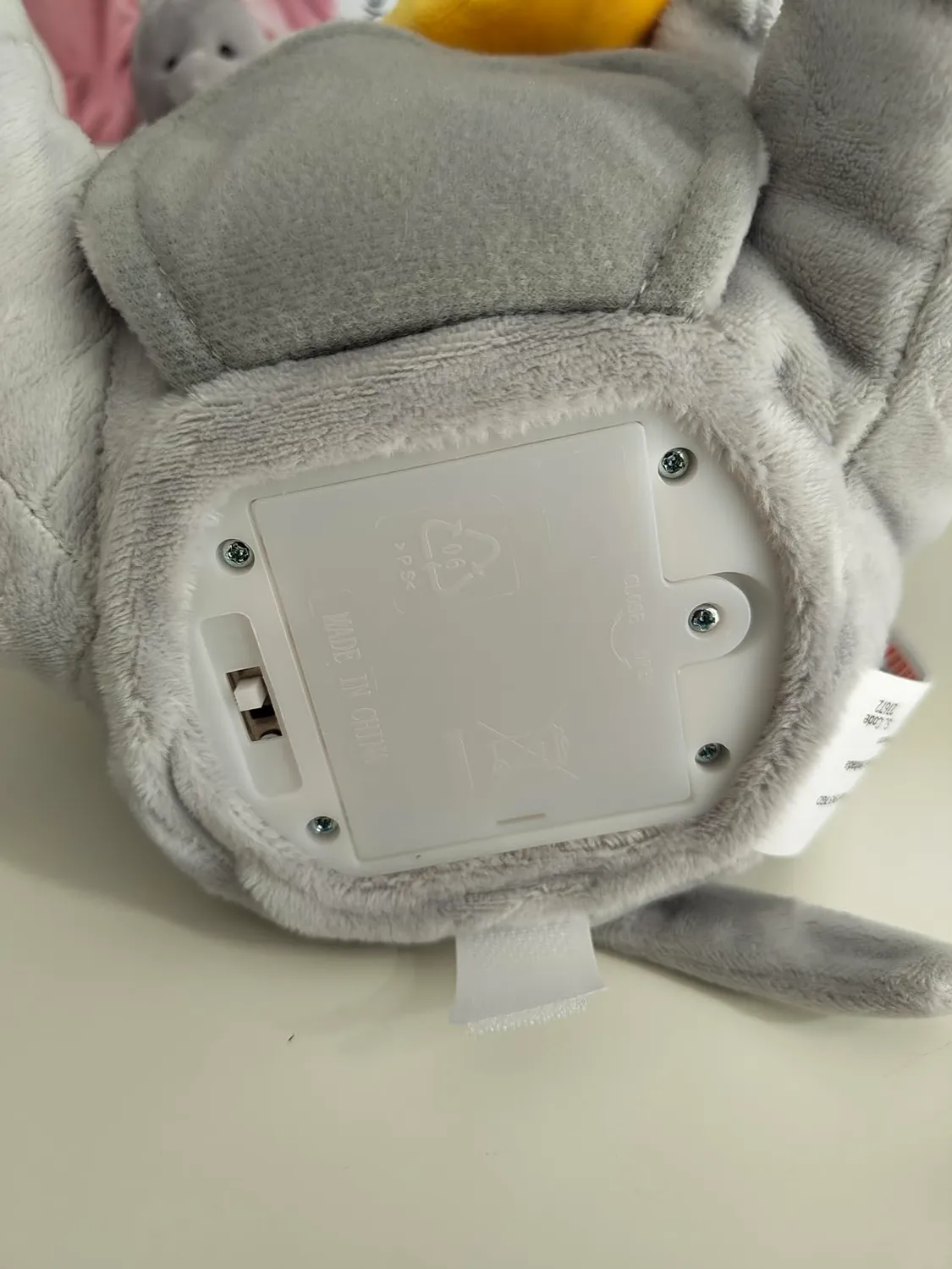 eJog Pup Flappy elefante peluche interattivo che canta
