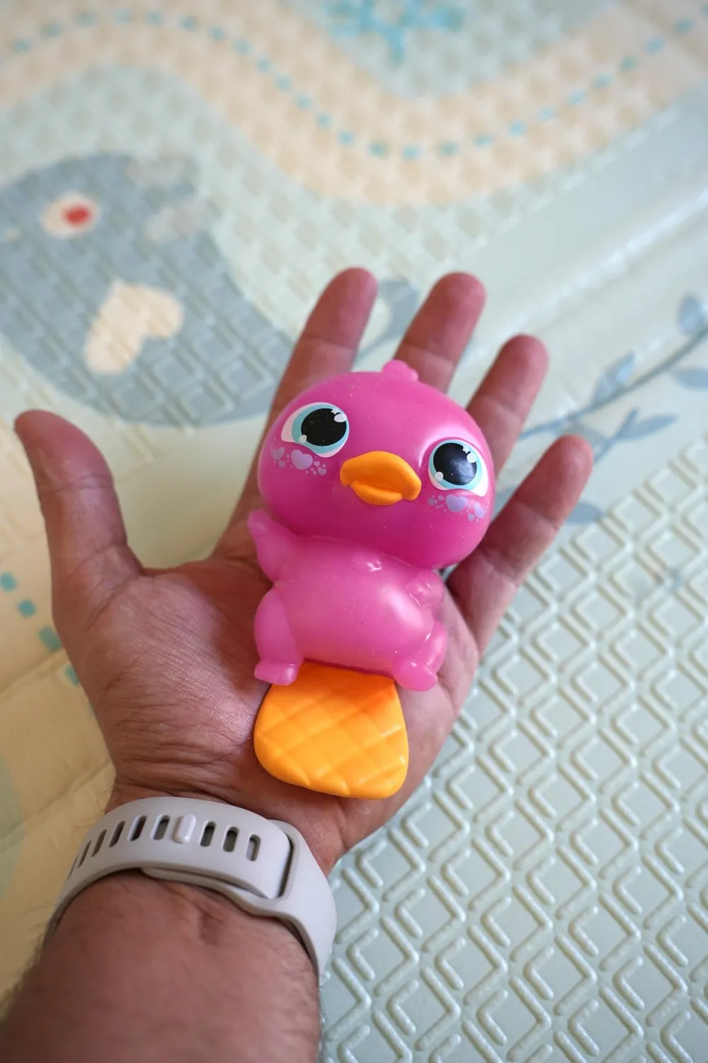 Animagic Let's Glo Puddles Rosa peluche sensoriale luminoso