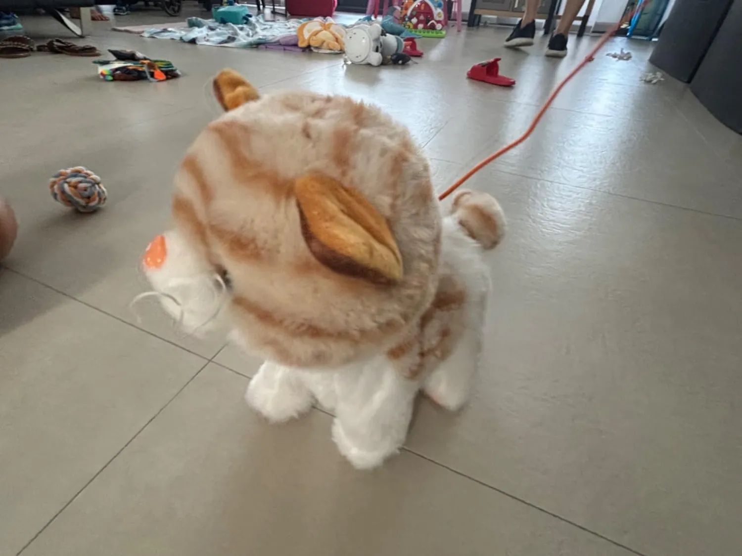 OR OR TU gatto peluche interattivo con guinzaglio e pettine