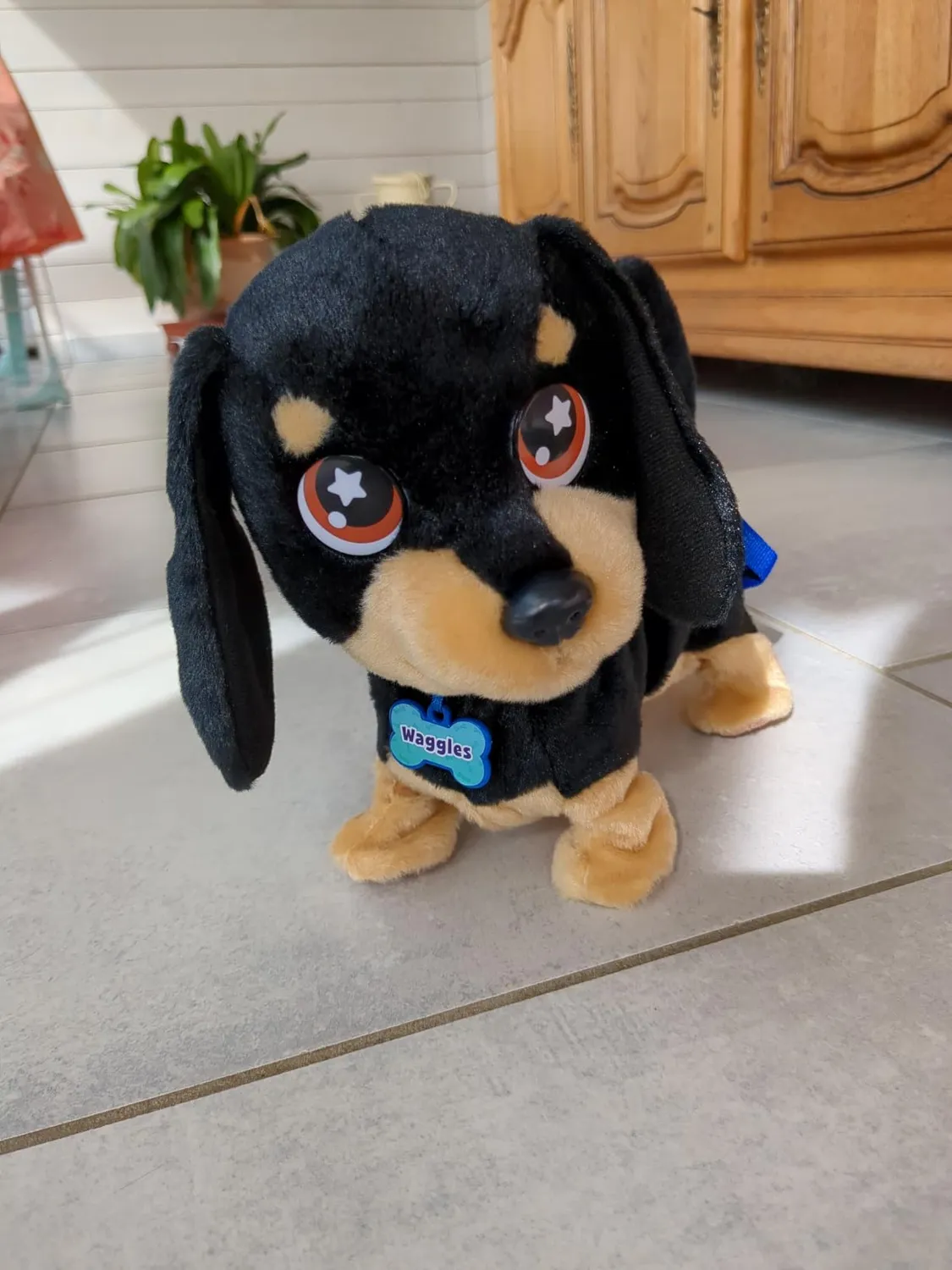 Animagic Diggles Lizzie Corgi peluche marrone interattivo