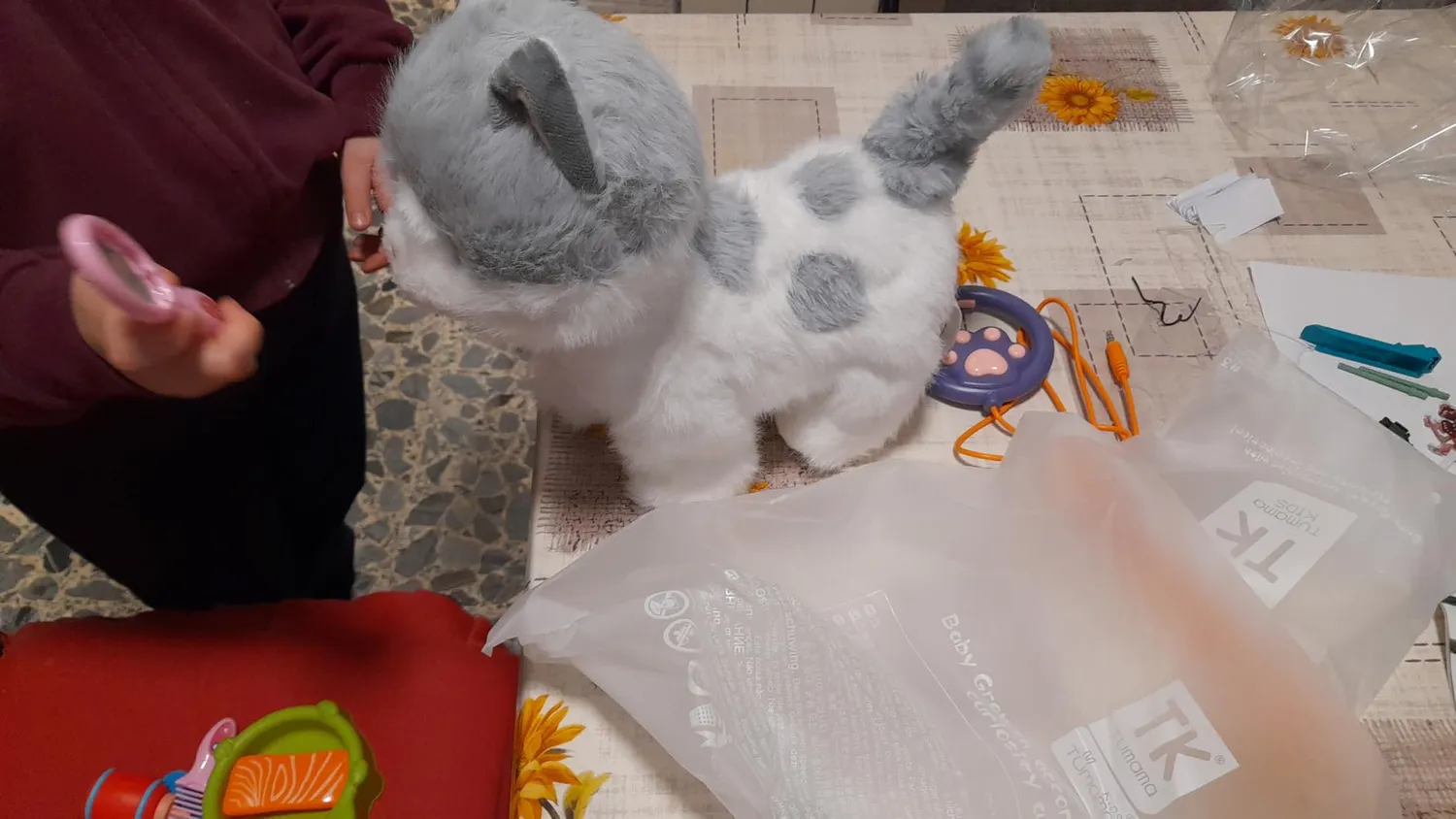 Or Or Tu gatto peluche elettronico con guinzaglio
