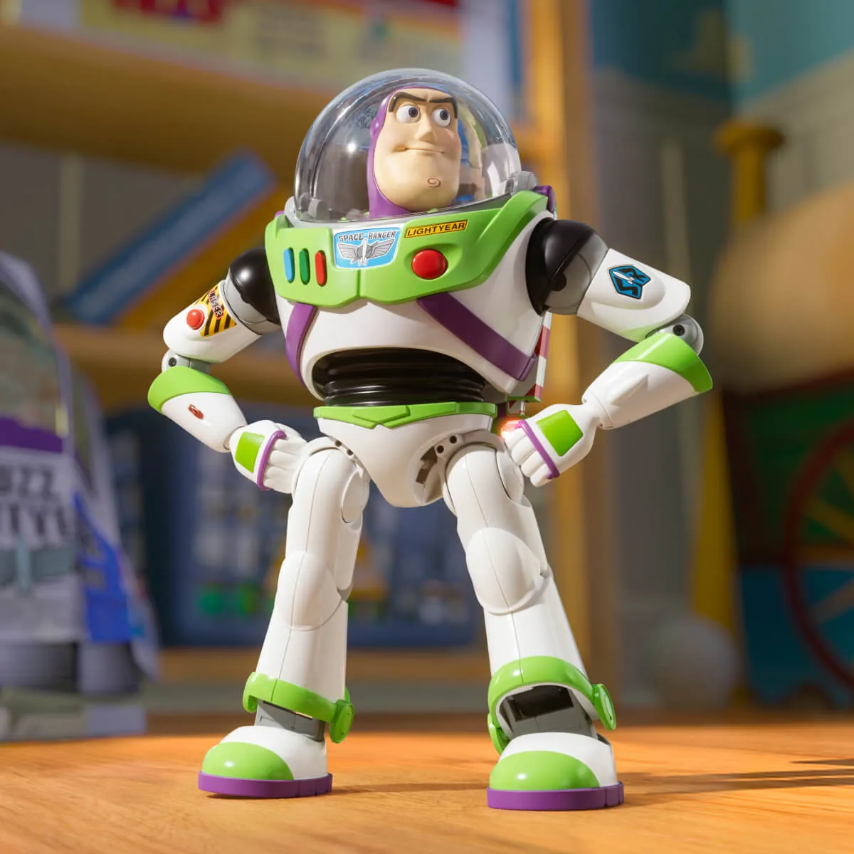 Robosen Toy Story Buzz Lightyear robot interattivo 23 snodi