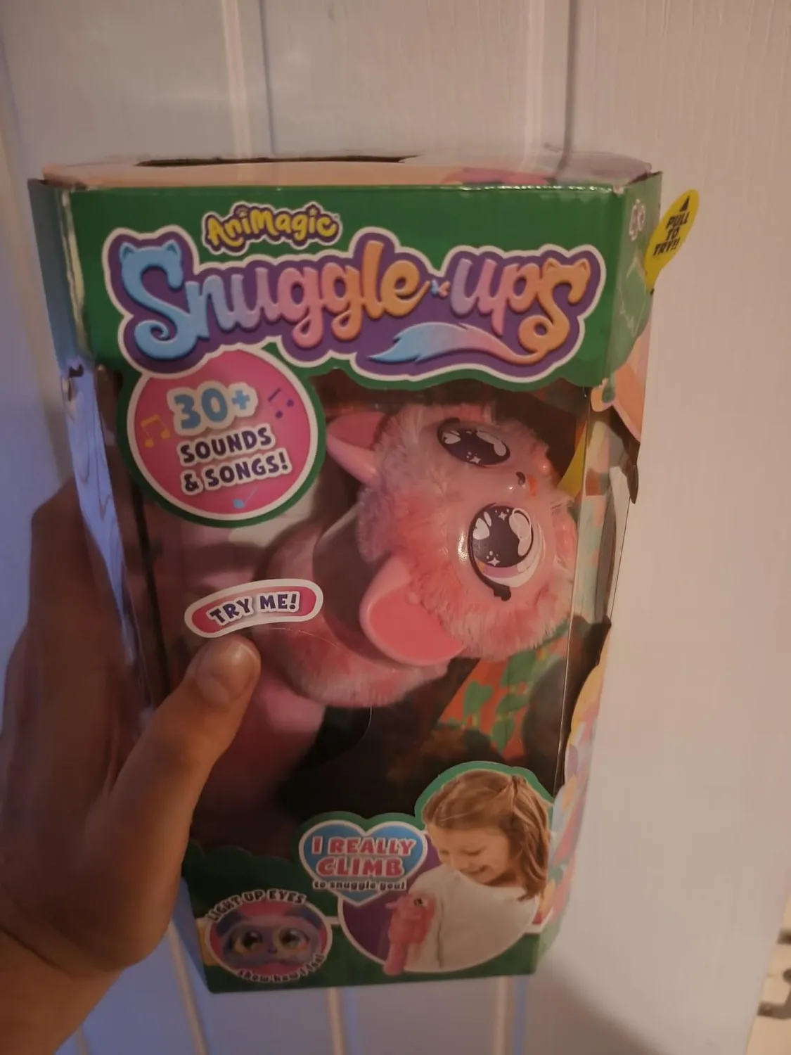 Animagic Snuggleups Rosa peluche interattivo che si arrampica