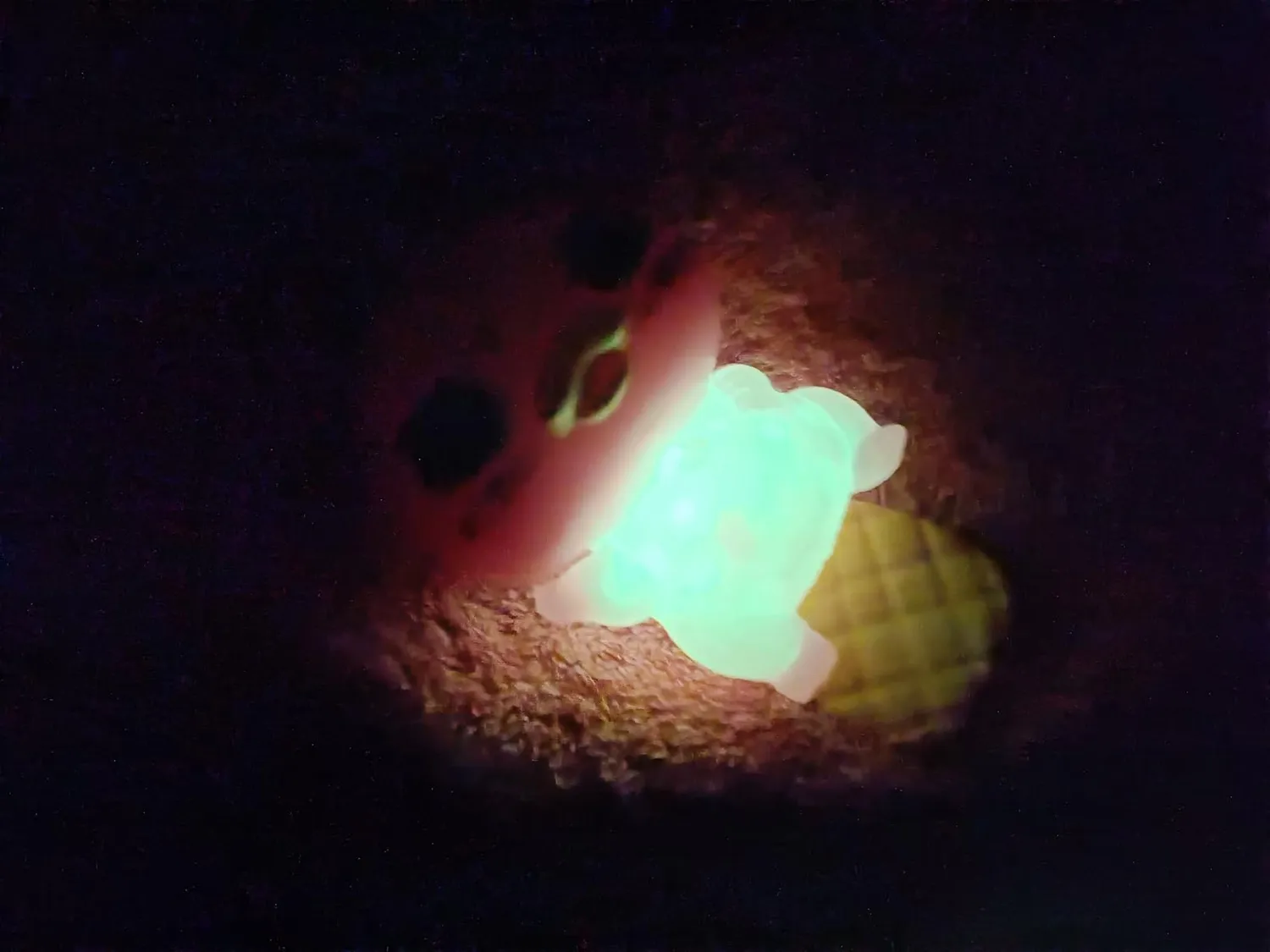 Animagic Let's Glo Puddles Rosa peluche sensoriale luminoso