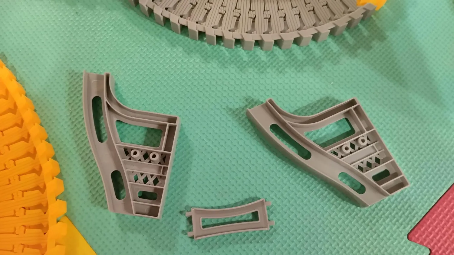 OR OR TU Circuito 342 Pezzi Pista Macchinine Flessibile 360°